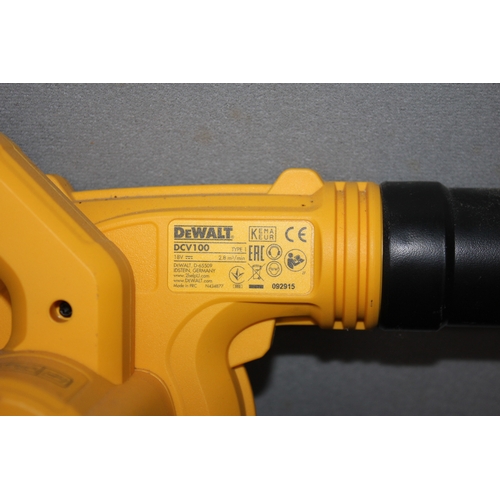 32 - DEWALT DCV100 18V BLOWER - NO BATTERY