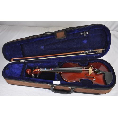 117 - 3/4 SIZE VIOLIN AND BOW IN CASE