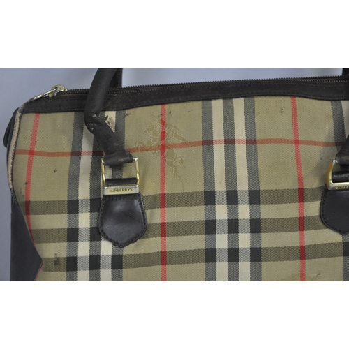 178 - VINTAGE BURBERRY HANDBAG