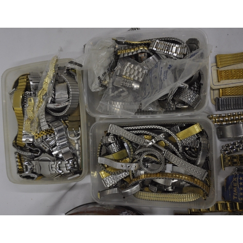 67 - QUANTITY OF WATCH STRAPS AND PARTS