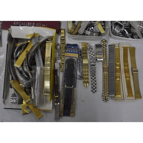 67 - QUANTITY OF WATCH STRAPS AND PARTS