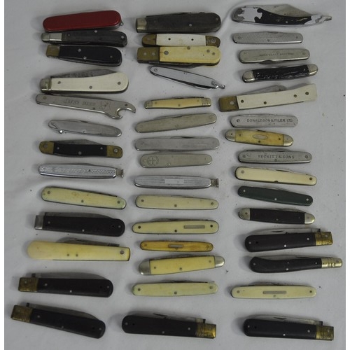 108 - CASE OF VARIOUS KNIVES - BEING SOLD FOR COLLECTION ONLY 