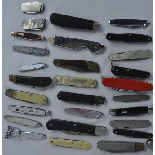 40 - VARIOUS KNIVES - BEING SOLD FOR COLLECTION ONLY 