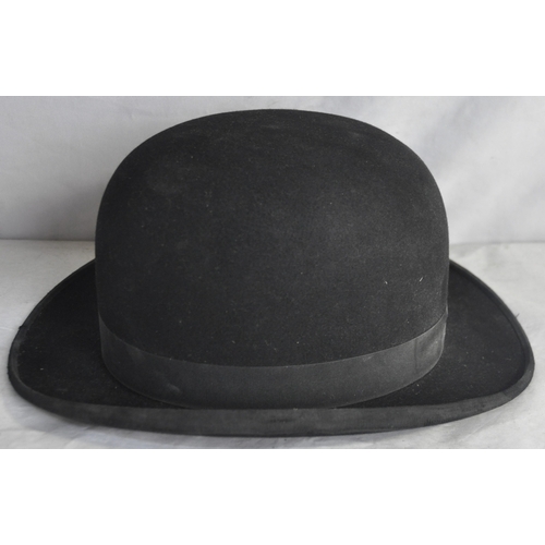 44 - BOWLER HAT