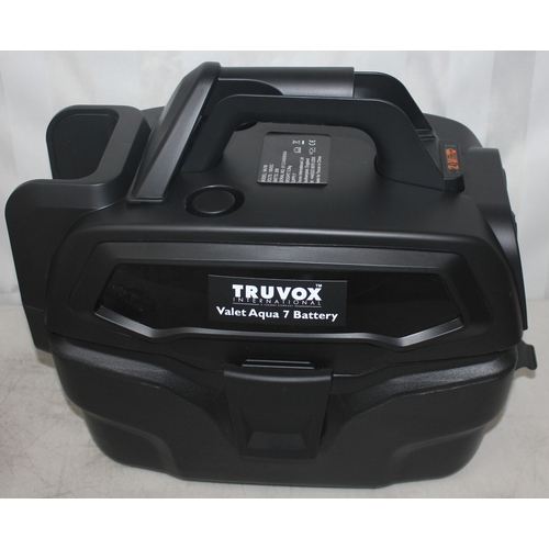 107 - 2 x TRUVOX VALET AQUA 7 BATTERY PORTABLE WET AND DRY VACUUM CLEANERS - ONLY ONE BATTERY AND ONE CHAR... 