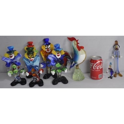 5 COLOURED GLASS CLOWNS, COLOURED GLASS COCKEREL AND 2 SMALL GLASS CLOWNS