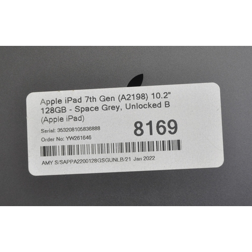 403 - APPLE IPAD 128gb 7th GENERATION