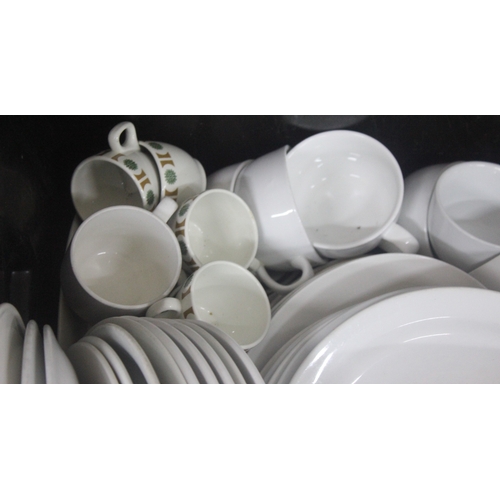 86 - LARGE QUANTITY OF CATERING WHITE CHINA