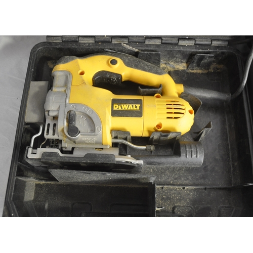 88 - 3 x 110v TOOLS - DEWALT JIGSAW, BOSCH JIGSAW AND BOSCH DRILL