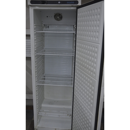 104 - POLAR REFRIGERATION MODEL CD612 UPRIGHT FRIDGE