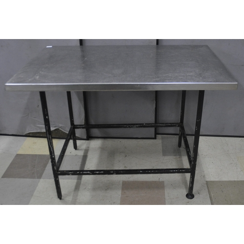 108 - 4FT METAL BASE TABLE WITH STAINLESS STEEL TOP