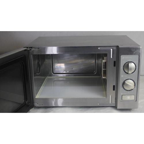 123 - DAEWOO KOM9M11S COMMERCIAL MICROWAVE - NOT WORKING