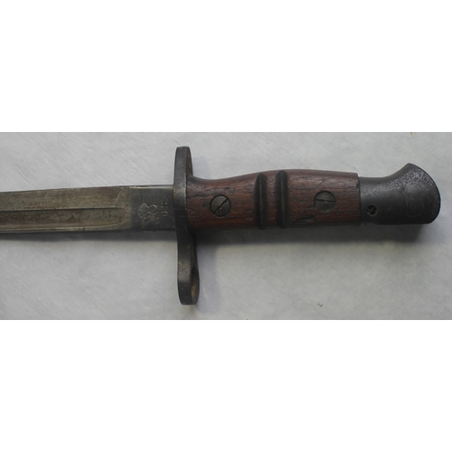 196 - US WWI 1917 SWORD BAYONET BY REMINGTON IN STEEL MOUNTED LEATHER SCABBARD