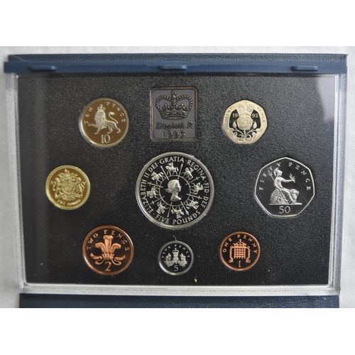 199 - 1993 UK PROOF COIN COLLECTION WITH CERTIFICATE