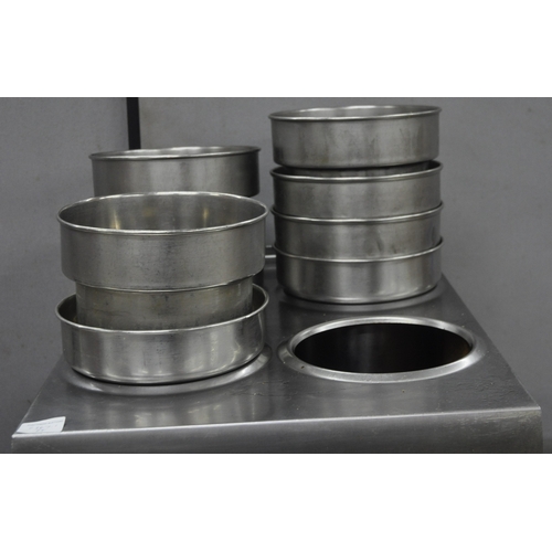 143 - LINCAT 4-POT BAIN MARIE AND POTS