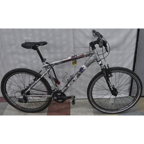 15 - 2 BIKES - TREK 3500 21 SPEED WITH FRONT SUSPENSION AND DISC BRAKES (19.5