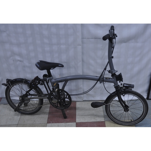 17 - BROMPTON FOLDING BIKE (B9)