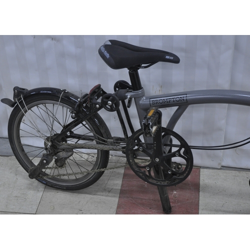 17 - BROMPTON FOLDING BIKE (B9)