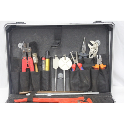 23 - CASE OF MISCELLANEOUS TOOLS