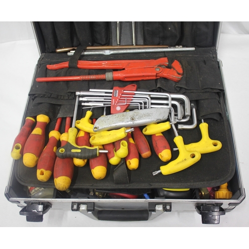 23 - CASE OF MISCELLANEOUS TOOLS