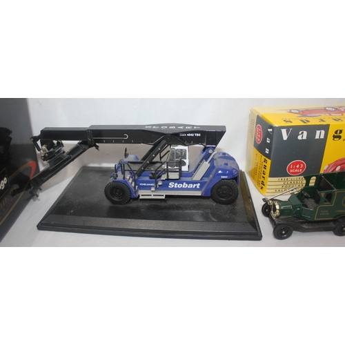 29 - VARIOUS MODELS OF CARS, TRACTORS, ETC