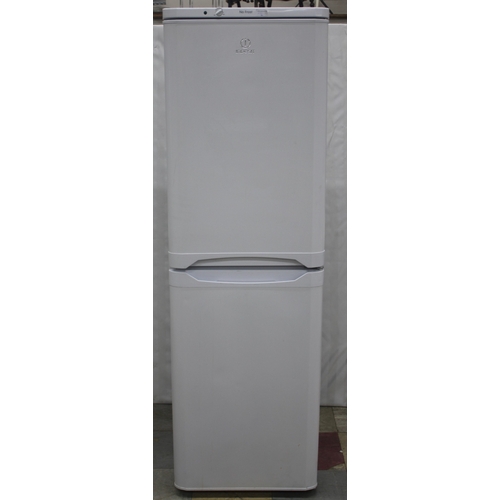 44 - INDESIT FRIDGE/FREEZER