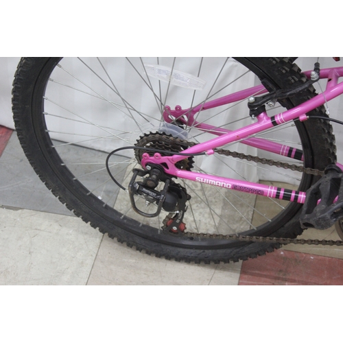 45 - 2 BIKES - APOLLO RECALL 18 SPEED & NO CENT SINGLE SPEED (B15, B4)