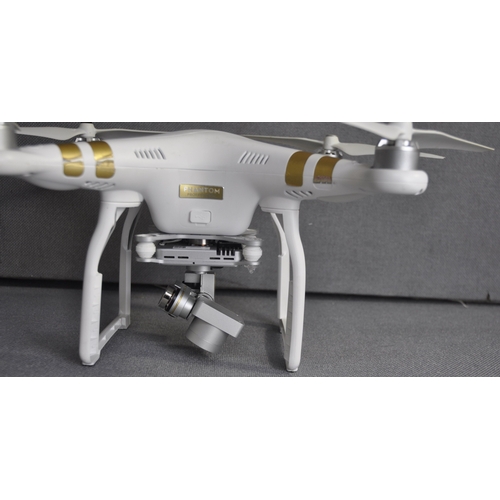 72 - DJI PHANTOM PROFESSIONAL DRONE - NO REMOTE (C6)