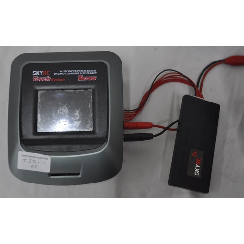 96 - SKY RC TOUCH SYSTEM T6755 AC/DC INPUT PROFESSIONAL BALANCE CHARGER, DISCHARGER