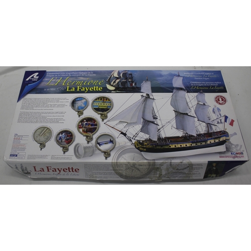 98 - 4 MODEL BOAT KITS - PANART HMS VICTORY BOW AND SECTION, SERGAL SHARKE ENGLISH SHOONER 1711, SERGAL R... 