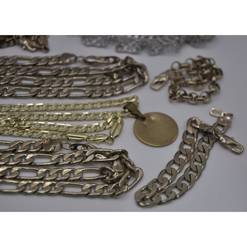 367 - QUANTITY ITEMS MARKED 18,18K, 750 - NOT GOLD: 2 BRACELETS, 3 NECKLACES AND NECKLACE WITH PENDANT PLU... 