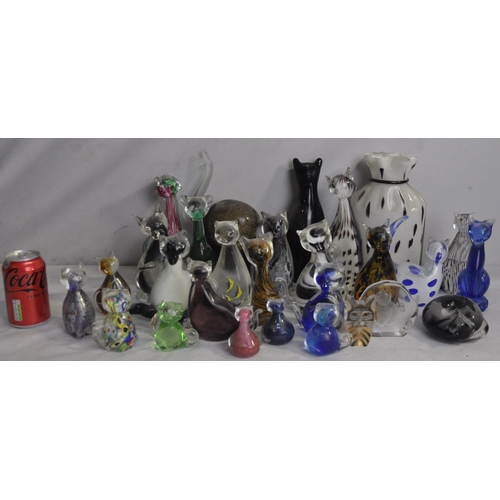 24 - VARIOUS GLASS CAT ORNAMENTS AND GLASS VASE