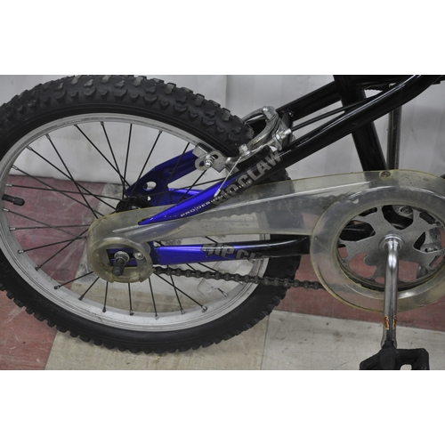 54 - 3 CHILDREN'S BIKES - BARRACUDA FS16, DISNEY AND MAGNA RIP CLAW