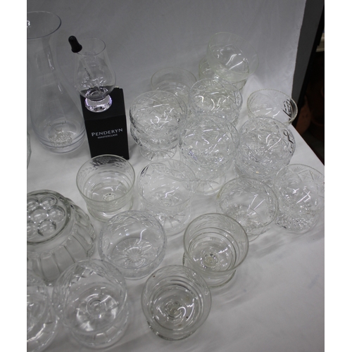 45 - MISCELLANEOUS GLASSWARE