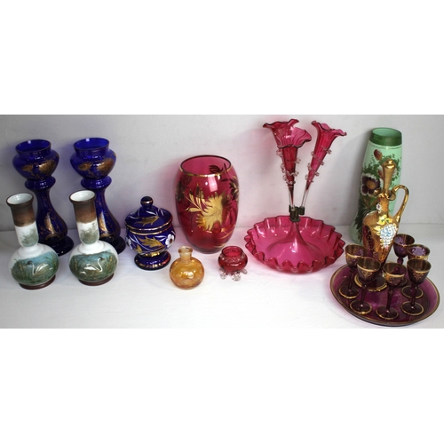 65 - VARIOUS ITEMS OF COLOURED AND PAINTED GLASS INCLUDING CRANBERRY