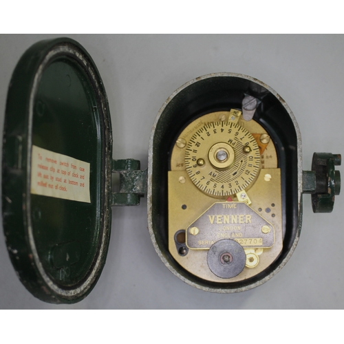 370 - VENNER TIME SWITCH AND DALVEY ST ELMO CLOCK