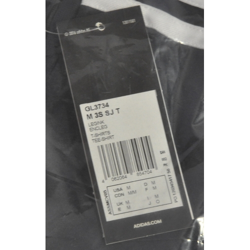 75 - 5 NEW ADIDAS ESSENTIALS MEN'S T-SHIRTS - NAVY - SIZE M