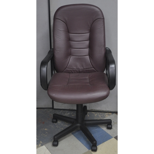 127 - SWIVEL OFFICE ARMCHAIR AND PRIMO CHROME BASED CHAIR