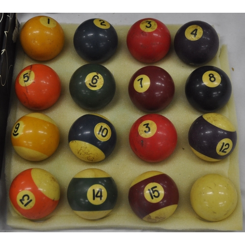 146 - 2 BOXED SETS AND 1 LOOSE SET OF POOL BALLS AND SNOOKER/POOL CUE