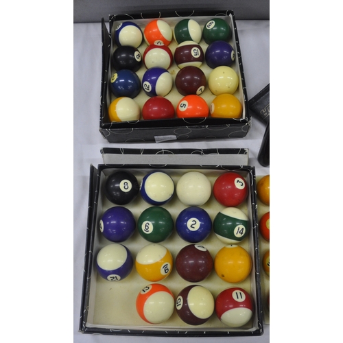 146 - 2 BOXED SETS AND 1 LOOSE SET OF POOL BALLS AND SNOOKER/POOL CUE