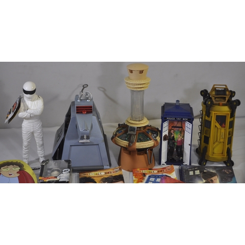 173 - BOX OF TELEVISION THEME ITEMS INCLUDING DOCTOR WHO AND TOP GEAR