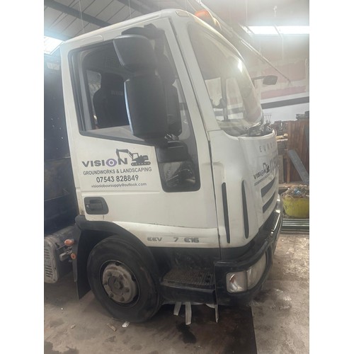 101 - 2012 IVECO EUROCARGO EEV 7 E16 TIPPER - REGISTRATION - HY62 KHG 

WHITE 
DIESEL 
1ST REGISTERED 1ST ... 