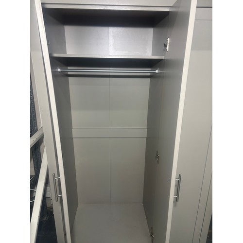 14 - GREY & WOODGRAIN TRIPLE DOOR WARDROBE