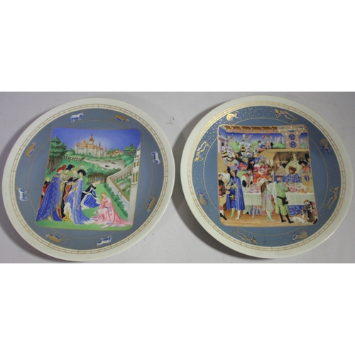18 - COLLECTION OF DECORATIVE PLATES
