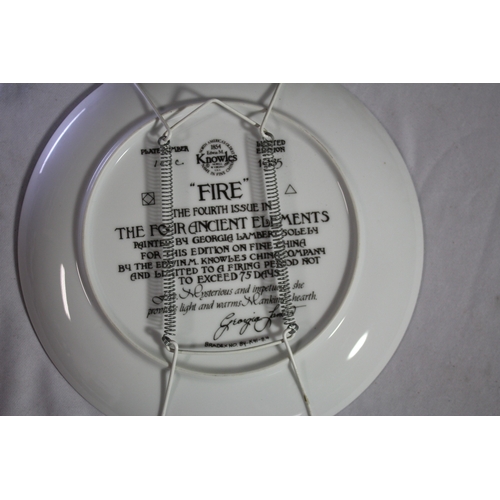 18 - COLLECTION OF DECORATIVE PLATES