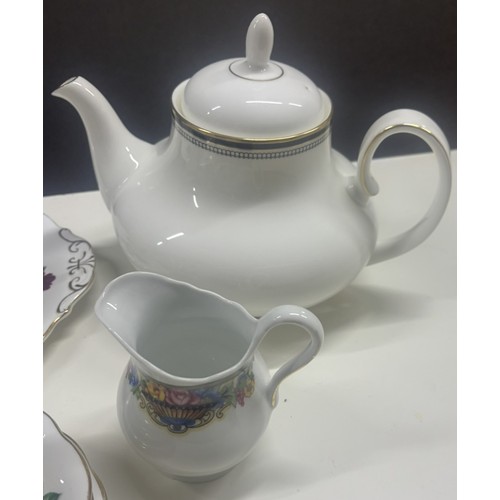 19 - VARIOUS PART TEA SETS