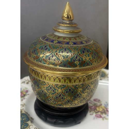 25 - VARIOUS ITEMS INCLUDING STAFFORDSHIRE DOGS, DENBY CUPS AND SAUCERS, PORTMEIRION, ETC