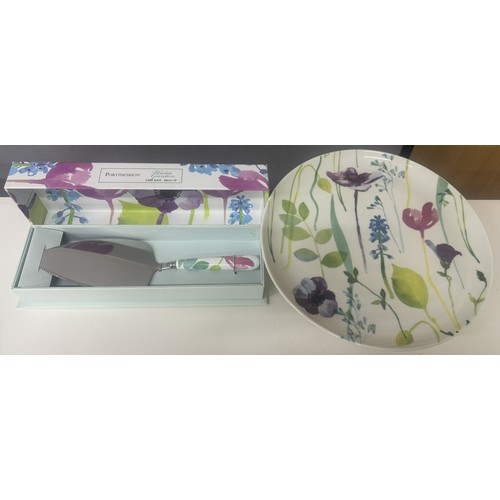 25 - VARIOUS ITEMS INCLUDING STAFFORDSHIRE DOGS, DENBY CUPS AND SAUCERS, PORTMEIRION, ETC