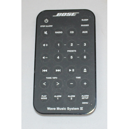 28 - BOSE WAVE MUSIC SYSTEM - WORKING