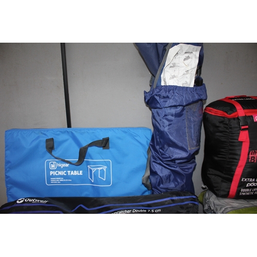 42 - OUTDOOR & CAMPING EQUIPMENT INCLDUING ICARUS 500DLX TENT, 2 OUTWELL DREAMCATCVHER SELF INFLATING... 